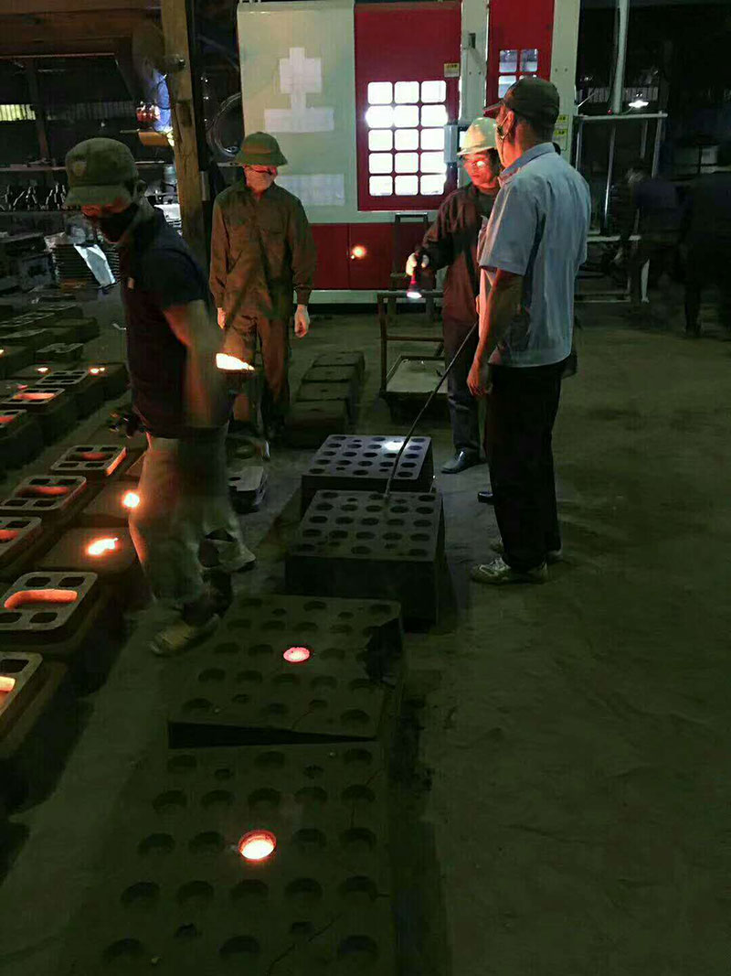 造型設(shè)備現(xiàn)場(chǎng)調(diào)試細(xì)節(jié)圖 造型設(shè)備現(xiàn)場(chǎng)調(diào)試細(xì)節(jié)圖